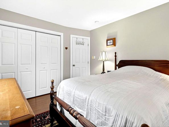 1407 E Abingdon Drive 1, Alexandria VA 22314