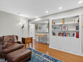 1407 E Abingdon Drive 1, Alexandria VA 22314