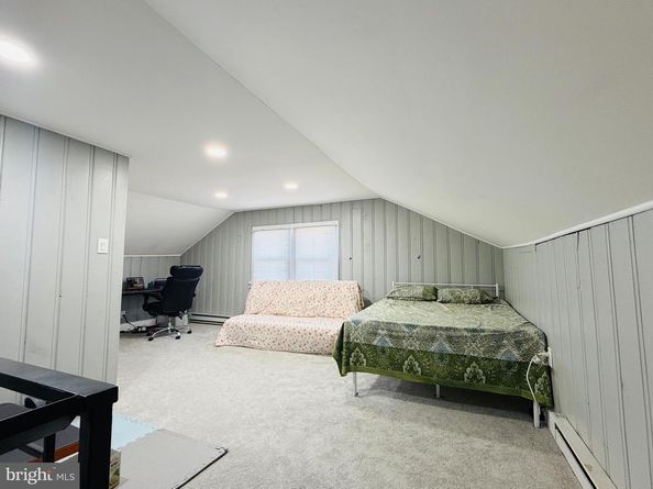 88 W Plumstead Avenue, Lansdowne PA 19050