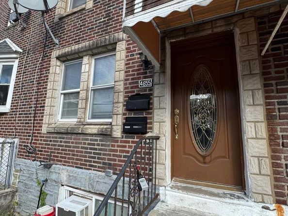 4655 Shelbourne Street, Philadelphia PA 19124