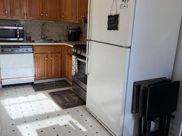 422 Rively Avenue, Darby PA 19023