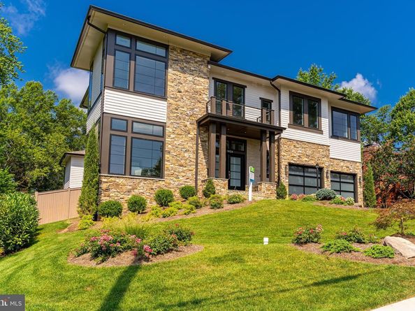 7205 Bayside Court, Mclean VA 22101