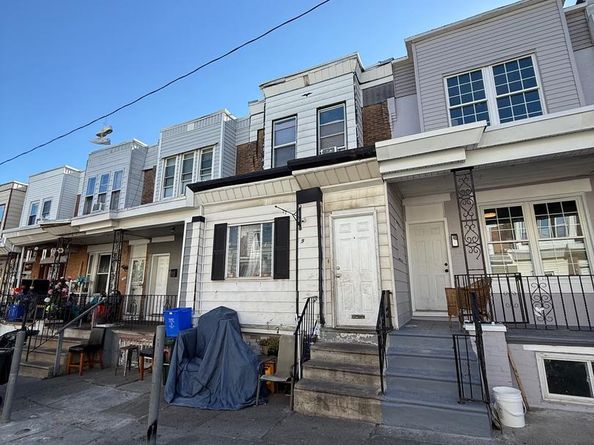 924 E Schiller Street, Philadelphia PA 19134