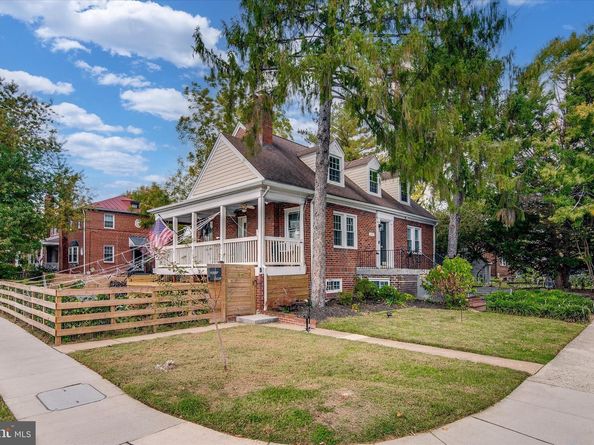 1700 Dewitt Avenue, Alexandria VA 22301