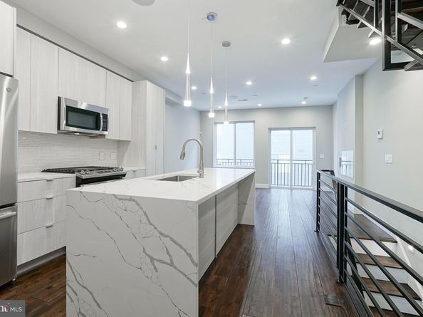 1630 Cambridge Street B, Philadelphia PA 19130