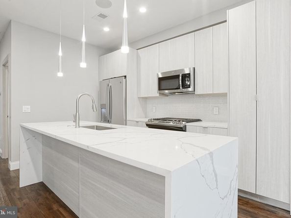 1630 Cambridge Street B, Philadelphia PA 19130