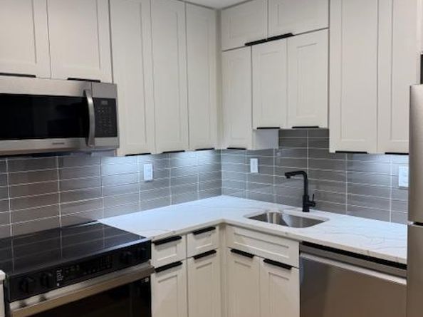 205 Yoakum Parkway 1016, Alexandria VA 22304