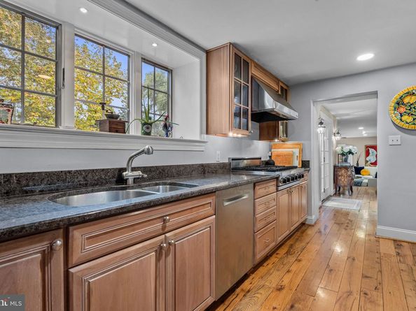 1191 Wheatsheaf Lane, Abington PA 19001