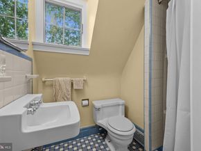 1191 Wheatsheaf Lane, Abington PA 19001