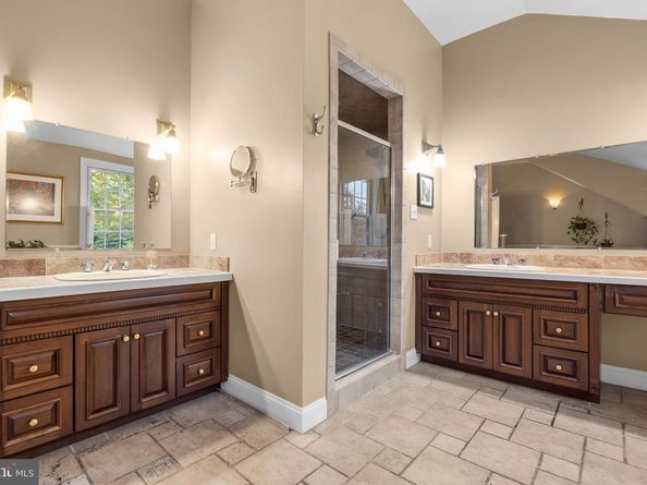 1191 Wheatsheaf Lane, Abington PA 19001