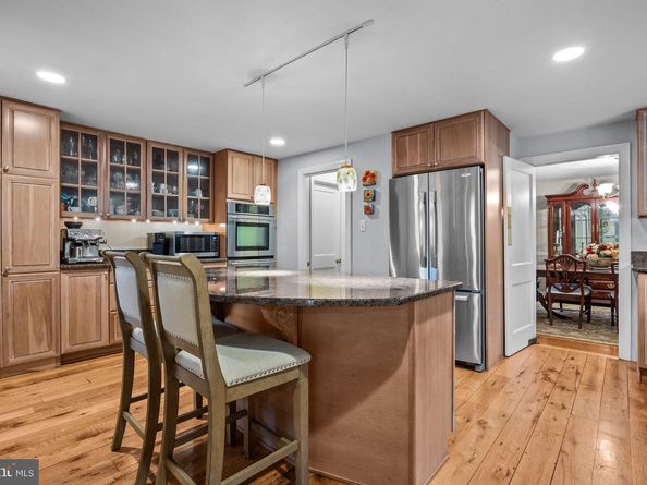 1191 Wheatsheaf Lane, Abington PA 19001