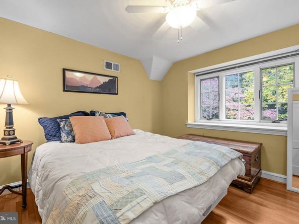 1191 Wheatsheaf Lane, Abington PA 19001