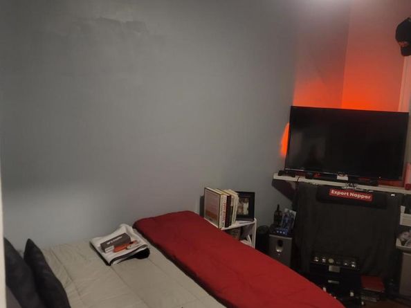 6138 Wayne Avenue 2, Philadelphia PA 19144