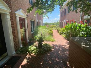 2256 S Garfield Street 11, Arlington VA 22206