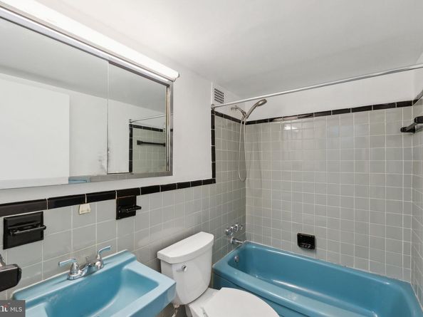 6445 Luzon Avenue NW 109, Washington DC 20012