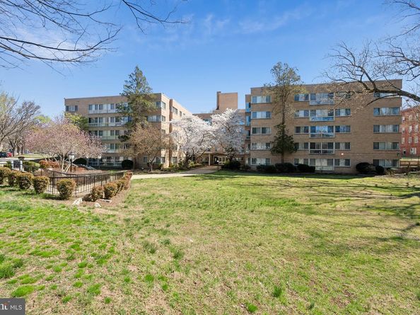 6445 Luzon Avenue NW 109, Washington DC 20012