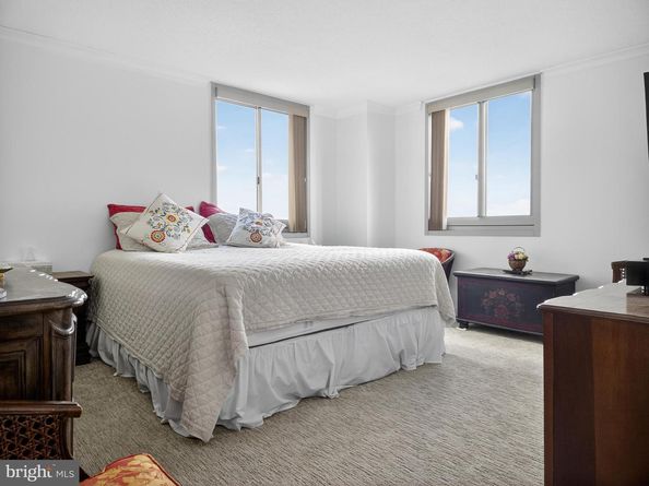 4601 N Park Avenue 1413N, Chevy Chase MD 20815