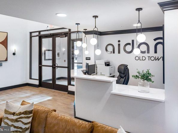 701 N Henry Street 104, Alexandria VA 22314