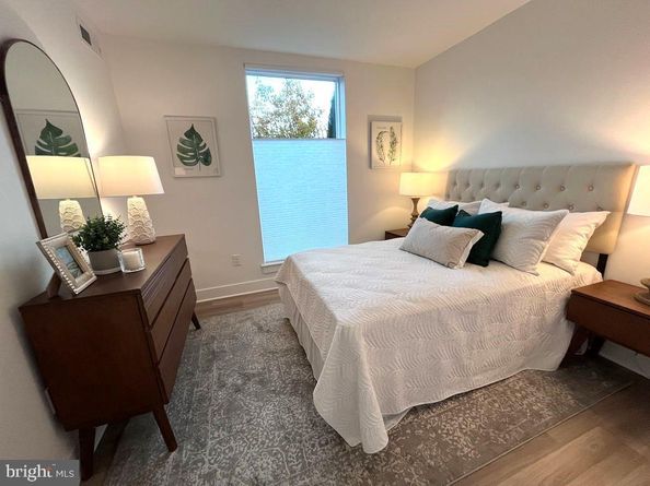 701 N Henry Street 104, Alexandria VA 22314