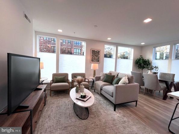 701 N Henry Street 104, Alexandria VA 22314