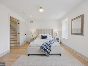 211 Hermit, Philadelphia PA 19128