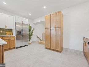 211 Hermit, Philadelphia PA 19128