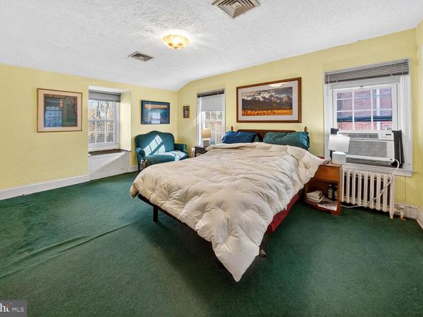 7966 West Beach Drive NW, Washington DC 20012