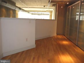 2200 Arch Street 906, Philadelphia PA 19103