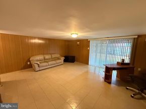 159 Larkspur Street, Philadelphia PA 19116