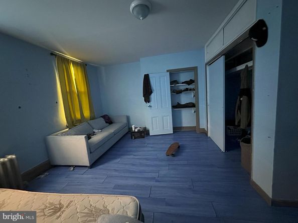 536 Snyder Avenue, Philadelphia PA 19148