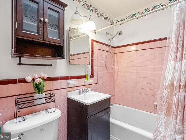 7533 Woolston Avenue, Philadelphia PA 19150