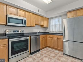 18 Yorktown Court, Blue Bell PA 19422