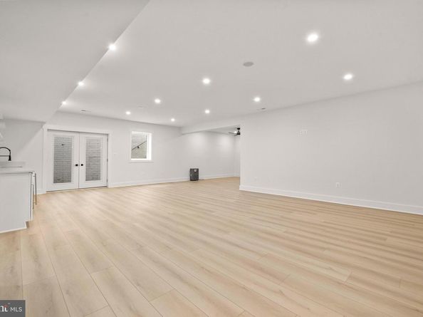 1905 N Taylor Street, Arlington VA 22207