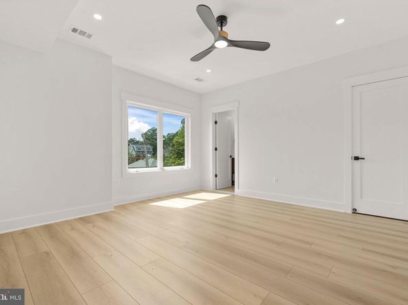 1905 N Taylor Street, Arlington VA 22207