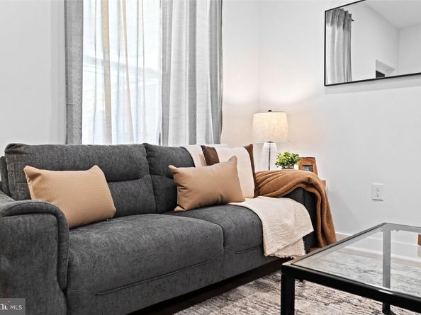 6120 Baynton Street, Philadelphia PA 19144