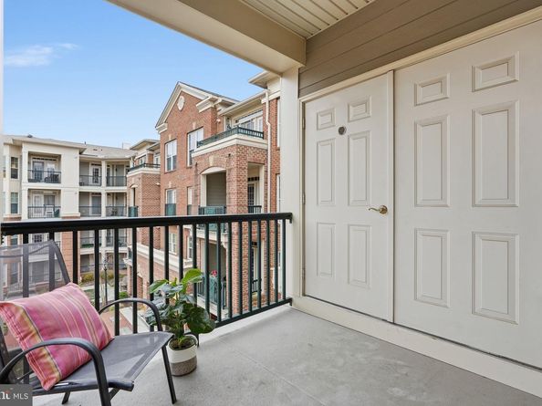 2905 Saintsbury Plaza 312, Fairfax VA 22031