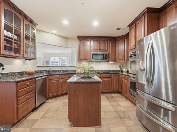 2905 Saintsbury Plaza 312, Fairfax VA 22031