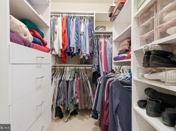 2905 Saintsbury Plaza 312, Fairfax VA 22031