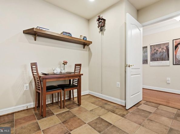 2905 Saintsbury Plaza 312, Fairfax VA 22031