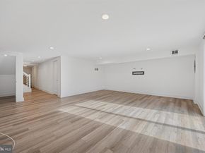 833 Green Valley Drive, Philadelphia PA 19128