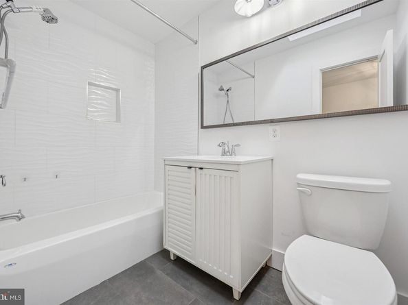 833 Green Valley Drive, Philadelphia PA 19128