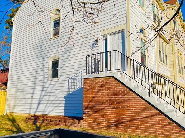 529 Dakota Drive, Herndon VA 20170