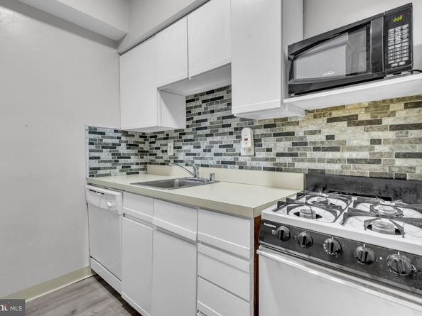 1711 Massachusetts NW 223, Washington DC 20036