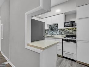 1711 Massachusetts NW 223, Washington DC 20036