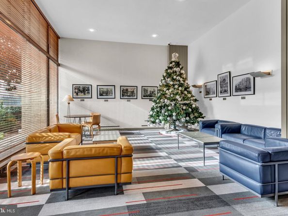 1711 Massachusetts NW 223, Washington DC 20036