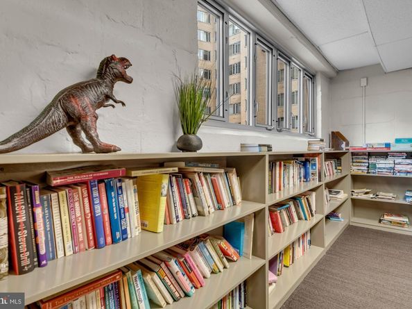 1711 Massachusetts NW 223, Washington DC 20036