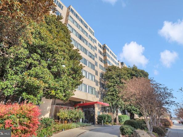 1711 Massachusetts NW 223, Washington DC 20036