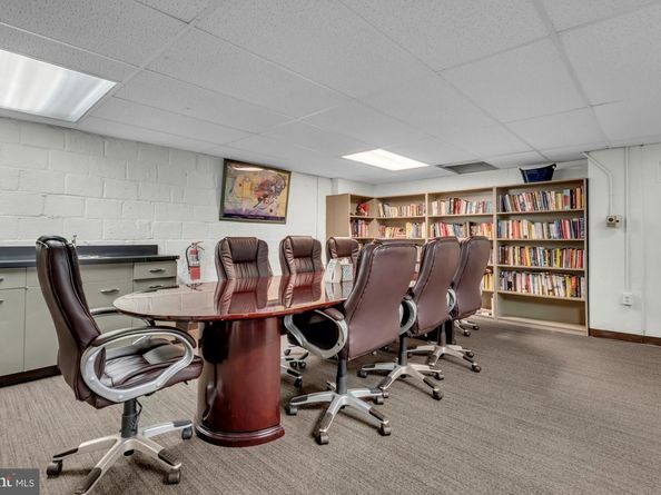 1711 Massachusetts NW 223, Washington DC 20036