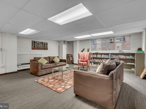 1711 Massachusetts NW 223, Washington DC 20036