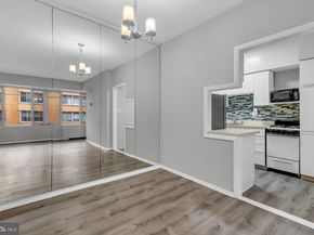 1711 Massachusetts NW 223, Washington DC 20036